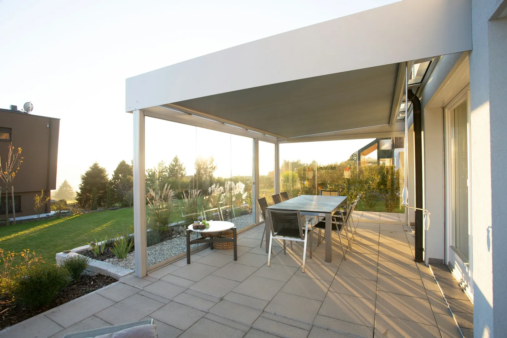 Nettoyage de store banne et de pergola - service professionnel